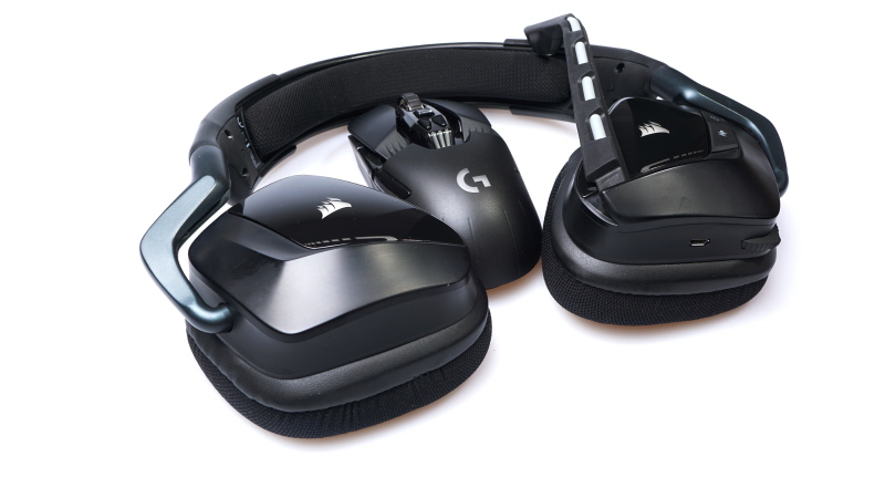 Corsair VOID Wireless & Logitech G900