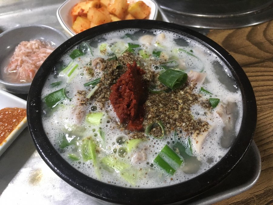 뱹