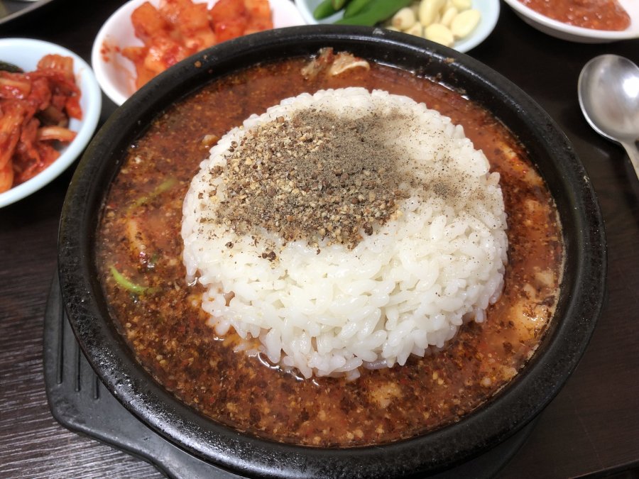 뱹