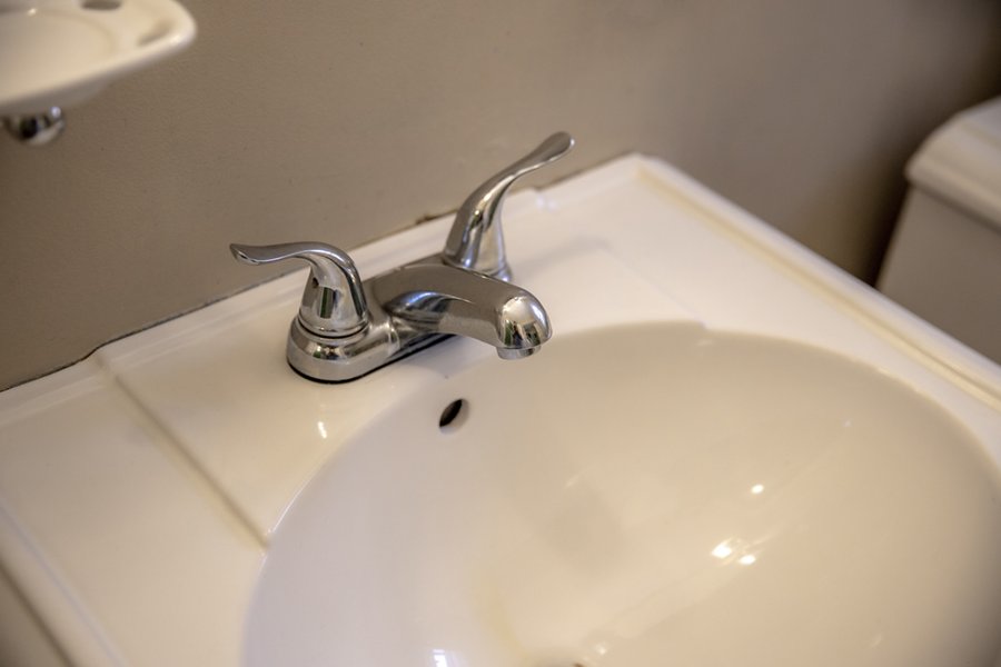 (Glacier Bay Kiso Single hole Faucet) ġ