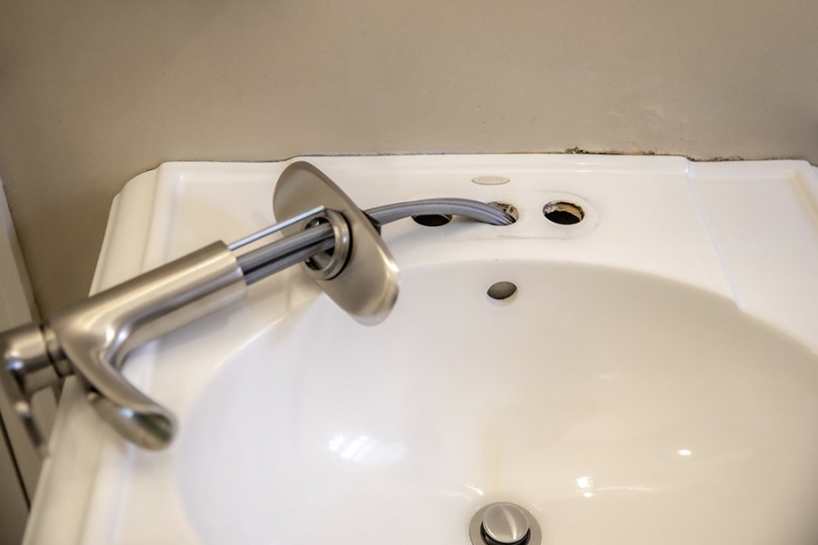 (Glacier Bay Kiso Single hole Faucet) ġ