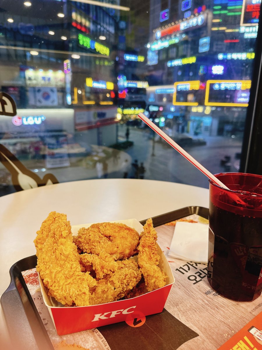 KFC Ʈ 1+1