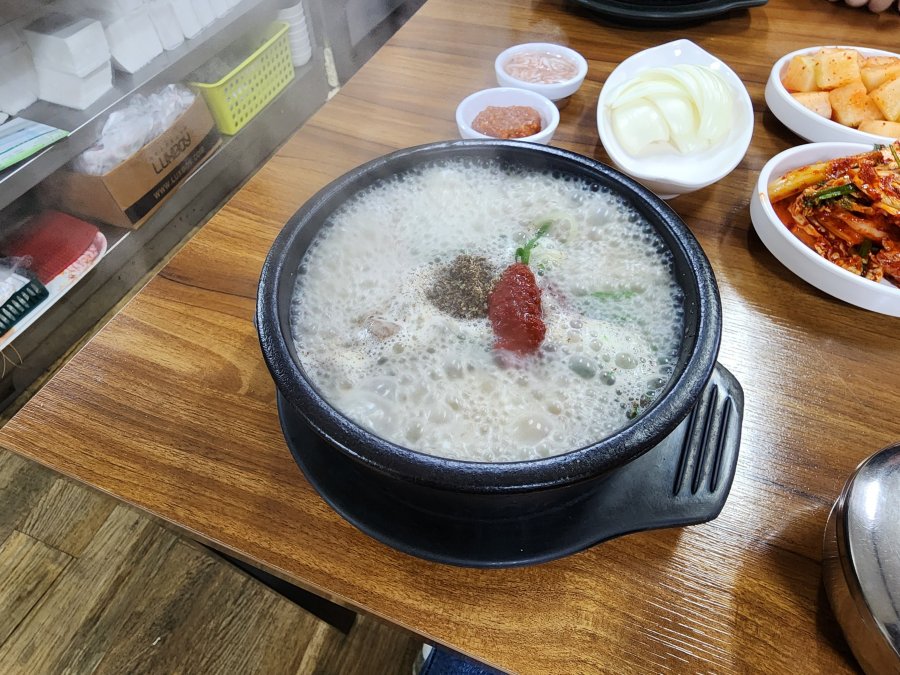 뱹