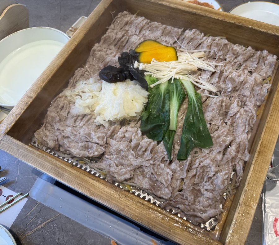 鳪 