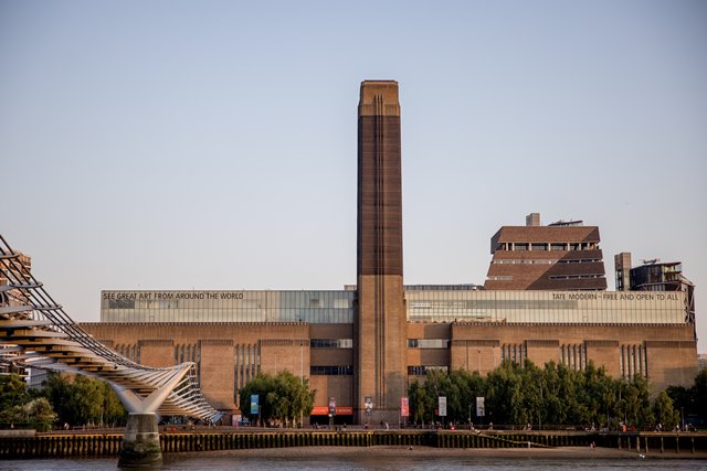 ׽ý ֱ Ⱓ   踦 ̾ Ʈ  ̼ ű Ʈʽ üߴ.   Ʈ  ̼ ܰ. /Tate. Photo by Richard Murgatroyd